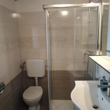 Two Bedroom Legovic With Garden