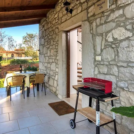 Two Bedroom Legovic With Garden